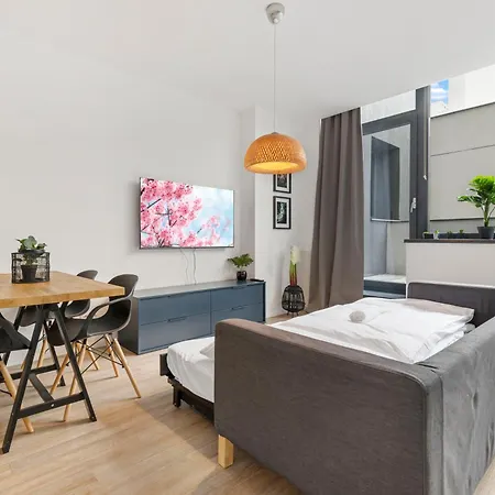 Lam Japanese Garden - Terrace - Ac * Братислава