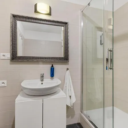 Lam Japanese Garden - Terrace - Ac