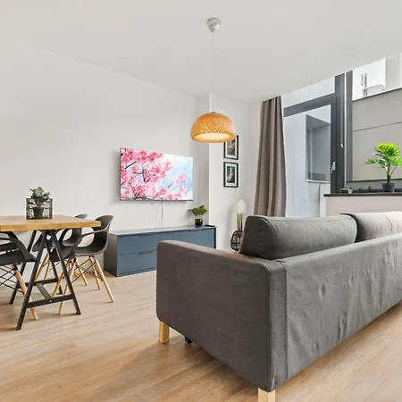 Lam Japanese Garden - Terrace - Ac * براتسيلافا